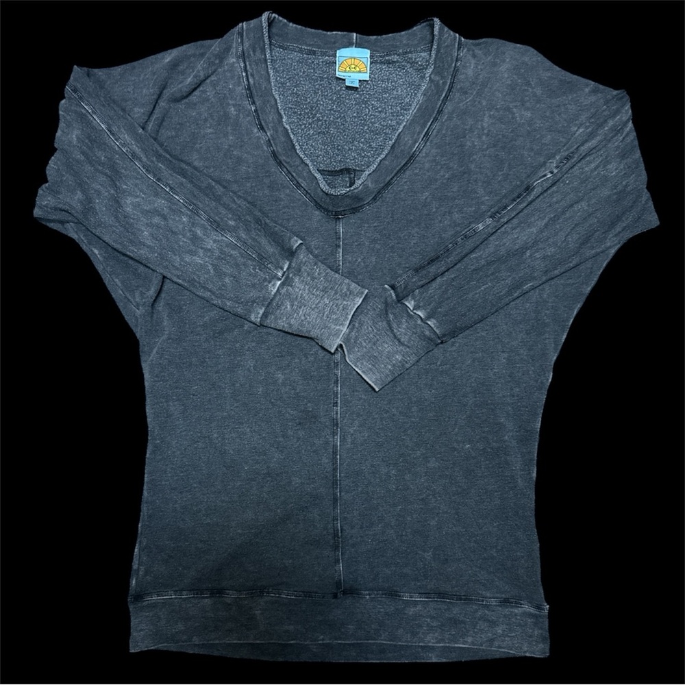 C&C California Gray V-Neck Sweater Size M